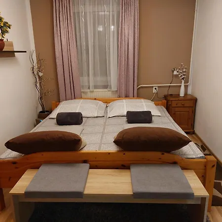 Apartament Kata Vendeghaz *
